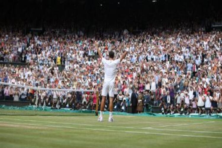 Roger Federer หนึ่งในผู้เล่นที่ยิ่งใหญ่ที่สุดตลอดกาลจะเกษียณจากเทนนิสระดับสูงสุดหลังจาก Laver Cup ในลอนดอนในเดือนนี้